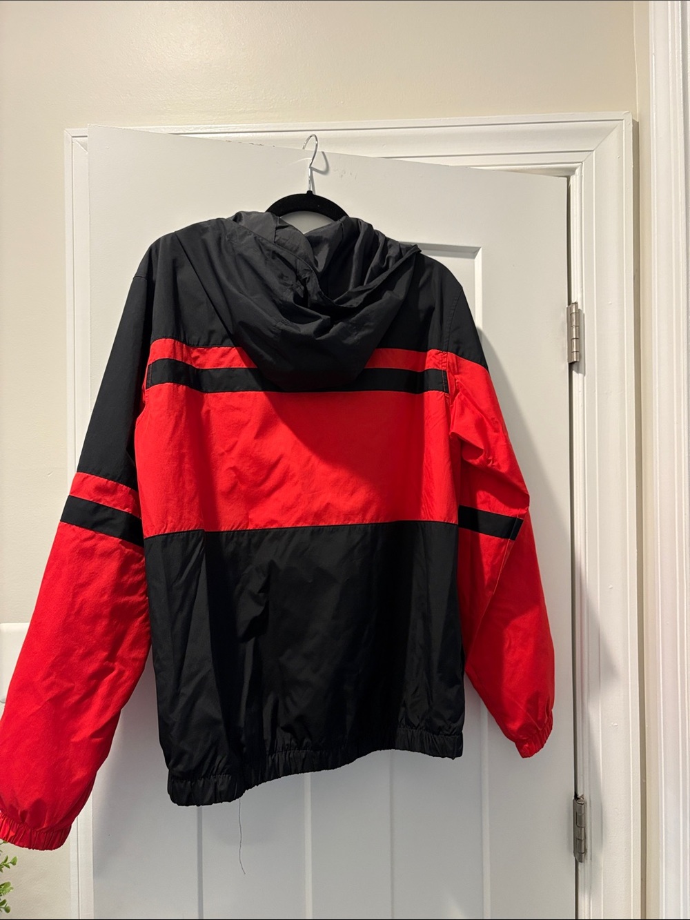 Nike Red and Black Colorblock NikeAir Windbreaker Pullover - Picture 3 of 3